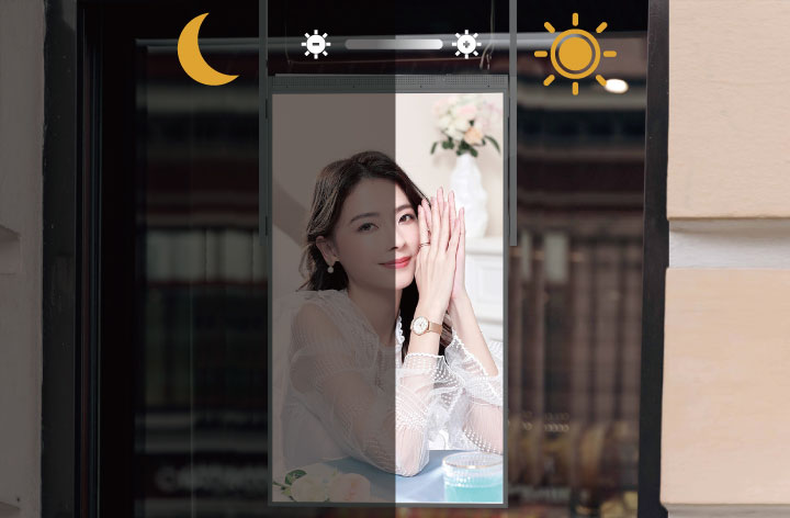 Retail Window & DOOH