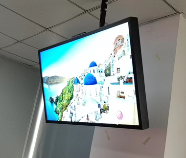 65" high brightness window facing display 3500 cd/m²