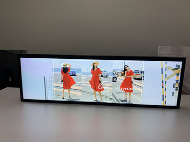 37.6 inch stretched digital signage display with 1000 nits brightness 