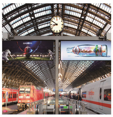 37.6 inch stretched LCD digital signage for public transport station