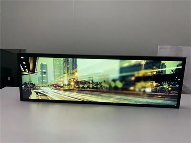 37.6 inch stretched LCD digital signage for public transport station