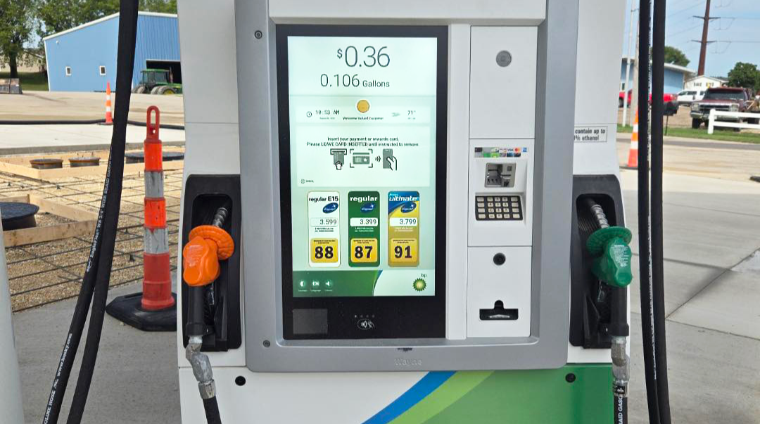 27 inch gas pump TV P-CAP touch screen LCD monitor
