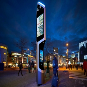 WHAT IS DIGITAL SIGNAGE?