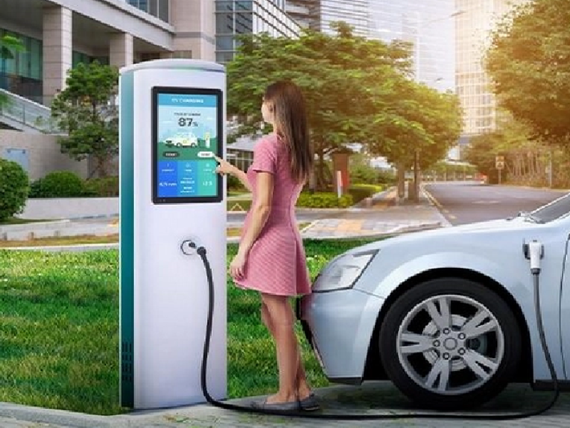 Why Sunlight Readable LCD Dominates Outdoor Kiosk and EV Charger Applications